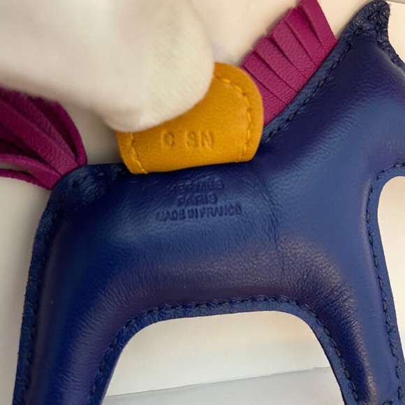 ❌SOLD❌Hermes Rodeo PM - Picture 4 of 4